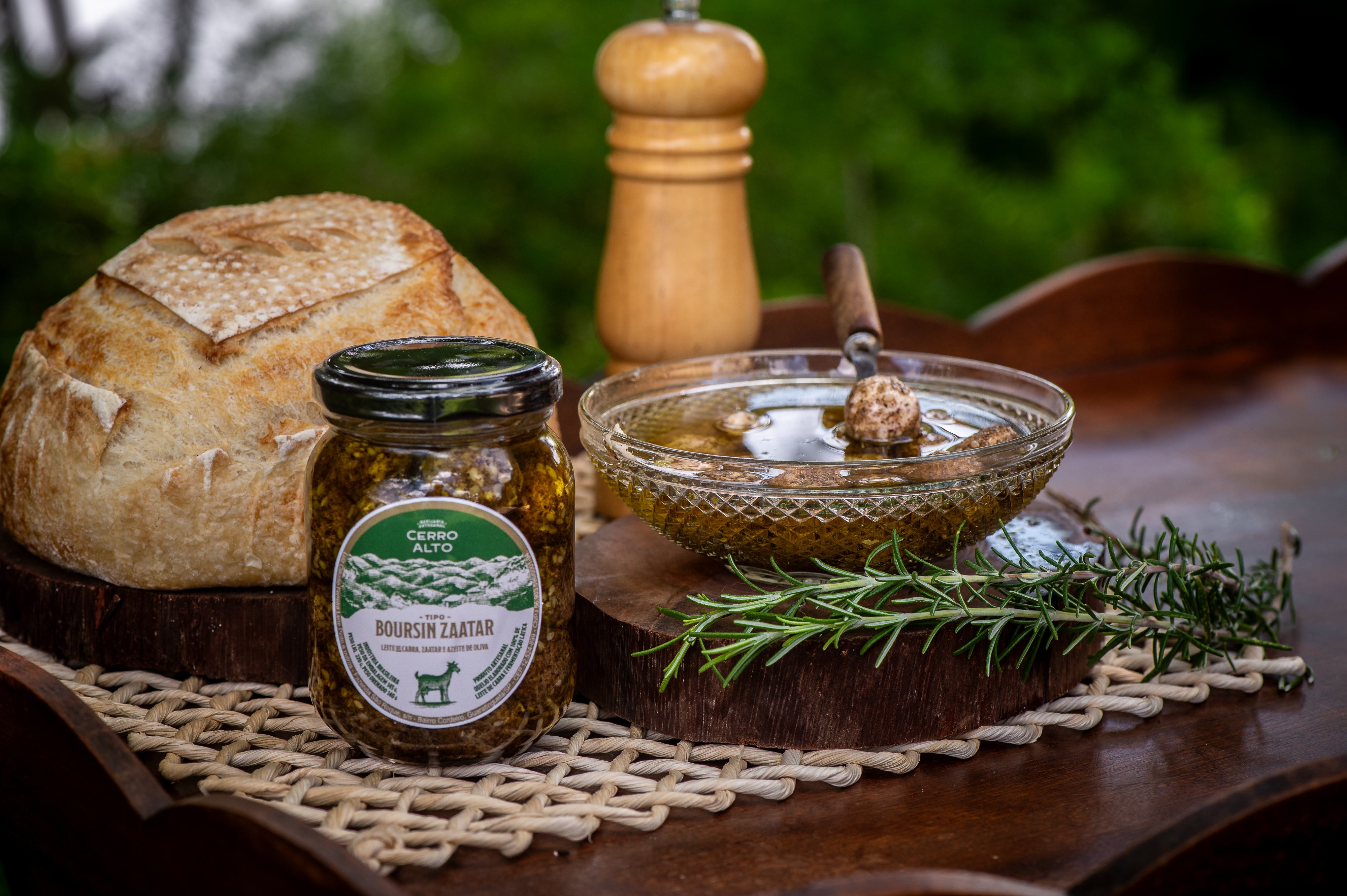 Boursin Zaatar — Cerro Alto Queijaria